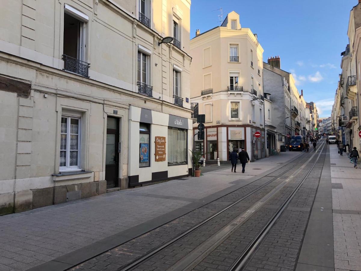 Апартаменты Hyper Centre Rue De La Roe Анже Экстерьер фото