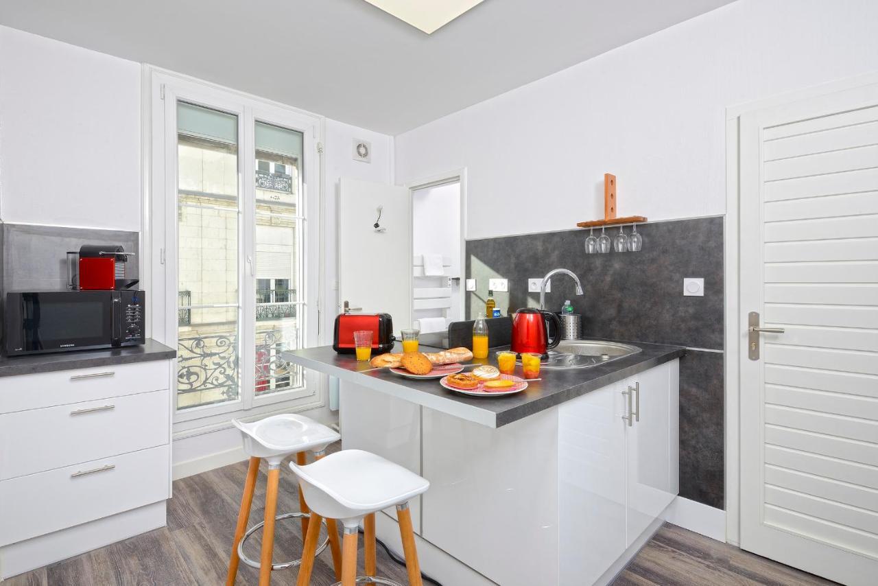Апартаменты Hyper Centre Rue De La Roe Анже Экстерьер фото